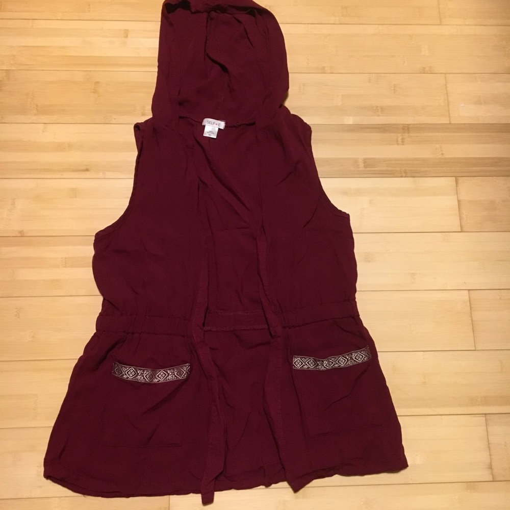 Self-E Maroon hooded vest cardigan w pockets